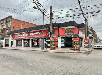 Local comercial · 343m² · Local en Esquina Posibilidad de Dividir en 4 Unidades