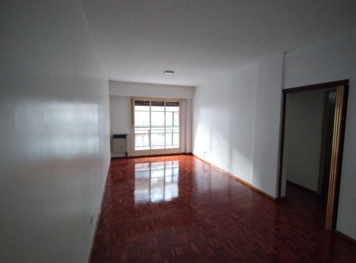 Departamento · 50m² · 3 Ambientes · 1 Cochera