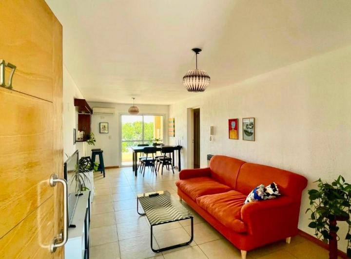 Departamento · 100m² · 5 Ambientes · 1 Cochera