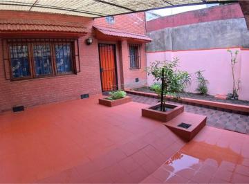 PH · 80m² · 4 Ambientes · PH Tipo Casa Alquiler