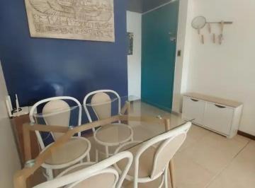 Departamento de 3 ambientes, Vicente López · Cozy Zen 2br · Quiet Area · Parking · Maipú - Río