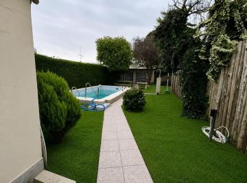 Casa · 200m² · 4 Ambientes · 1 Cochera · Venta Casa en Muñiz con Pileta