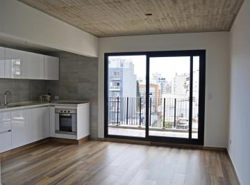 Departamento · 43m² · 2 Ambientes · 1 Cochera · Hermoso Departamento de 2 Ambientes, Incluye Cochera! Flores