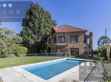Casa · 200m² · 5 Ambientes · 2 Cocheras · Casa 5 Ambientes con Pileta en El Country Mi Refugio