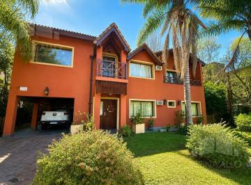 Casa · 294m² · 6 Ambientes · 2 Cocheras · Venta Casa 6 Ambientes en Altos del Sol Ituzaingo Norte