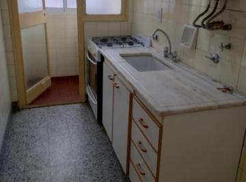 Departamento · 34m² · 2 Ambientes · Alquiler 2 Amb Floresta Cocina Separada Lavadero