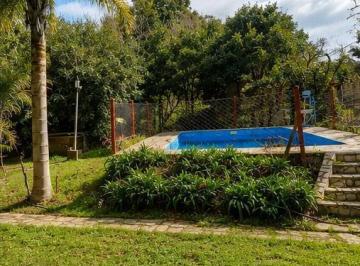 Casa · 4800m² · 4 Ambientes · Casa Quinta en Escobar
