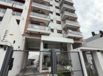 Departamento de 3 ambientes, Quilmes · Alquiler |semipiso de 3 Ambientes con Cochera