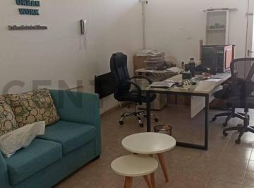 Oficina comercial · 94m² · Oficinas en Alquiler en La Plata