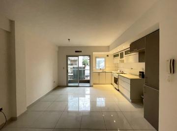 Departamento · 43m² · 2 Ambientes · 1 Cochera · Alquiler Departamento 2 Amb Al Fte con Cochera en Ramos Mejia