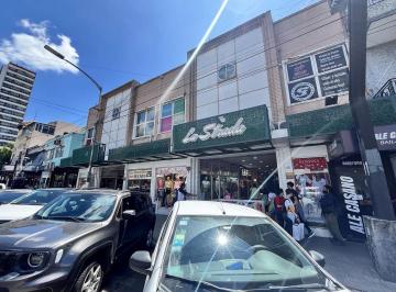 BAT-BAT-3959_2 · Local. | Av Rivadavia Al 14000