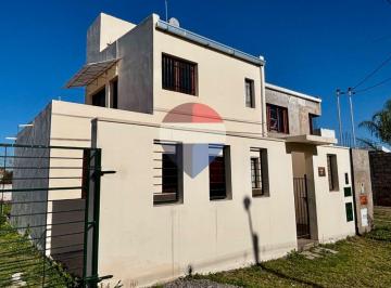 Casa · 65m² · 3 Ambientes · 1 Cochera · Venta Casa 1 Dormitorio en Altos del Zapla