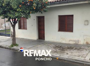 Casa · 167m² · 4 Ambientes · Se Vende Casa Calle Rojas Zona Centro Catamarca