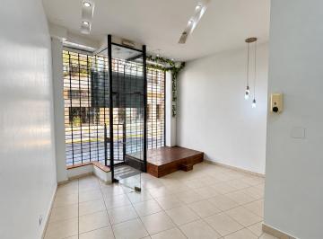 Local comercial , Recoleta · Juncal 2000 - Local Comercial a La Calle con Amplia Vidriera