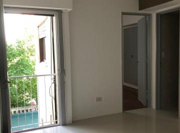 Departamento de 2 ambientes, Boedo · 2 Amb Luminoso Lateral Balcon Frances