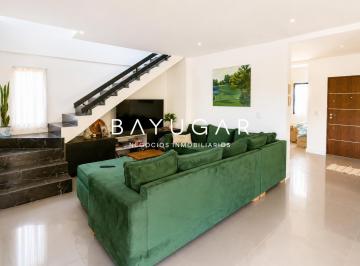 Casa · 210m² · 6 Ambientes · Alquiler Casa - Barrio San Eduardo - Pilar del Este
