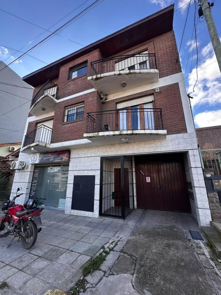 Depto 3 amb, 85m² con 2 balcones y cochera — Del Puerto