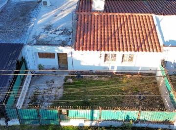 Foto · Oportunidad en Barrio Arguello Casa de Dos Dorm. en Venta