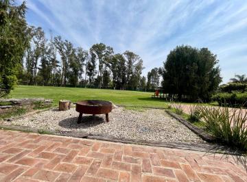 Casa de 7 ambientes, Escobar · Residencia con 4 Dorm. + Dep. Playroom, Parrilla y Parque con Pileta a Tan Solo 30’ de Caba.