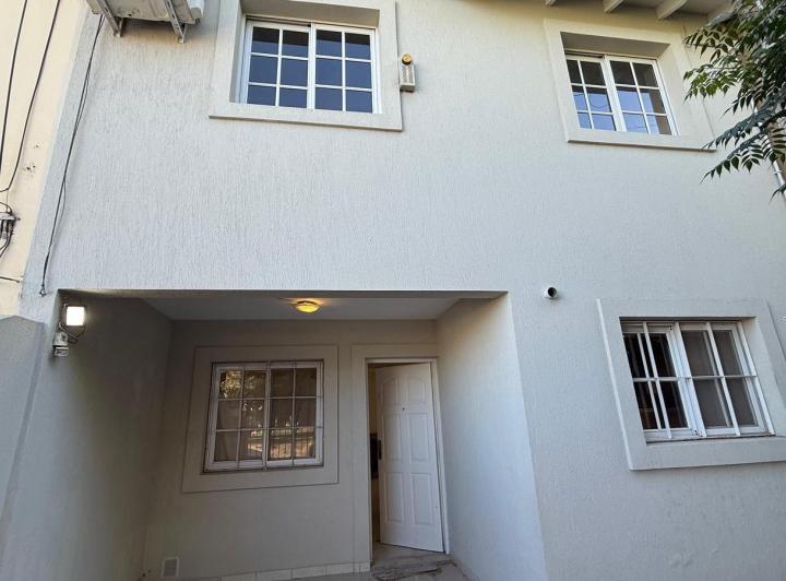 PH · 82m² · 6 Ambientes · 1 Cochera