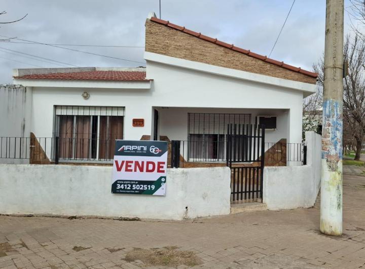 Casa · 80m² · 6 Ambientes · 1 Cochera