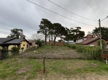 Terreno · 534m² · Lote en Venta en Ostende, Italia y Av Central