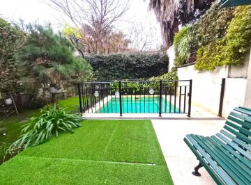 Casa de 5 ambientes, Villa Devoto · Venta de Exclusiva Residencia en Villa Devoto. Excelente Oportunidad!