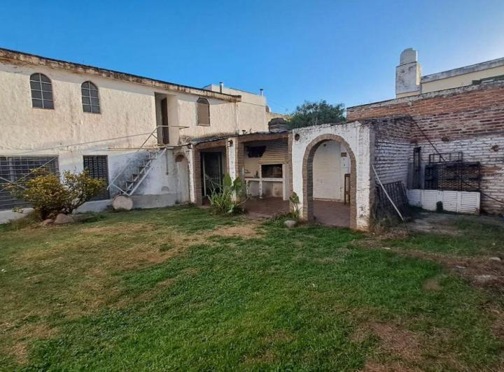 Casa · 289m² · 5 Ambientes · 1 Cochera