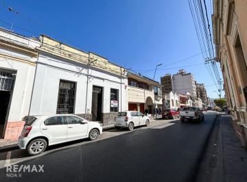 Casa · 362m² · 14 Ambientes · Venta Casa 6 Dorm B°centro