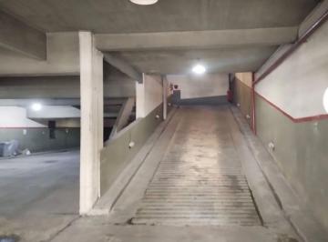 Garage · 15m² · Cochera Privada Sin Expensas en Alquiler Barracas