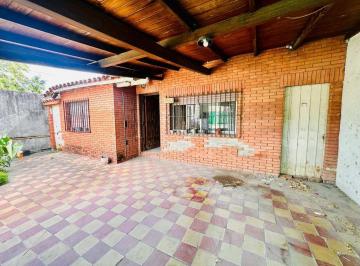 Casa · 60m² · 3 Ambientes · Casa a Reciclar + Galpon en Lote de Propio 200 m²
