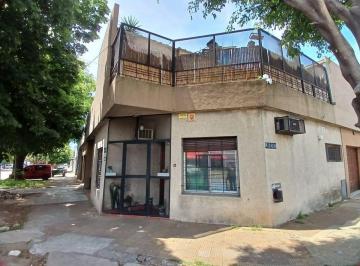 PH · 100m² · 5 Ambientes · 1 Cochera · Venta PH Tipo Casa 5amb. Garage - Terraza - Bernal