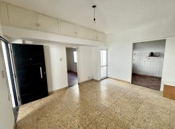 PH · 66m² · 3 Ambientes · Venta PH 3 Amb Patio Remedios de Escalada Lanus