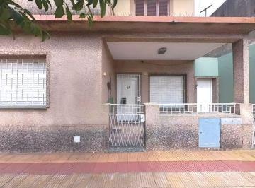 Casa · 160m² · 6 Ambientes · Venta Lomas del Mirador 6 Amb. Casa + Departamento