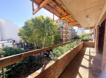 Departamento · 34m² · 2 Ambientes · Dpto 2 Amb en Venta Balcon Corrido Frente Flores
