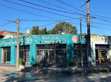 Local comercial · 136m² · 1 Cochera · Locales en Venta en Claypole con Renta Optativa
