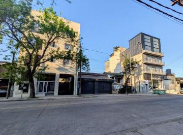 Local comercial · 81m² · Local Sobre Av Italia Tigre Excelente Estado