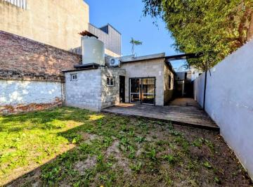 Casa · 81m² · 1 Ambiente · 1 Cochera · Casa Sobre Av Italia Tigre Excelente Ubicacion
