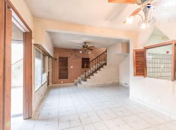 PH · 149m² · 5 Ambientes · 1 Cochera · PH a Reciclar - Entrada Indep, Patio y Garage