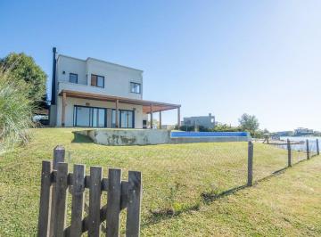 Casa · 328m² · 5 Ambientes · 2 Cocheras · Venta Casa en Puertos Barrio Ceibos Vista a Laguna