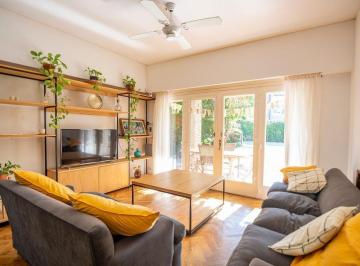 Casa · 249m² · 7 Ambientes · 1 Cochera · Vende Casa - Liberta Al Rio - Inmejorable Ubicacion!