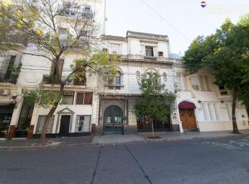 Casa · 440m² · 14 Ambientes · Vivienda de Estilo Terraza - Entrada Independiente