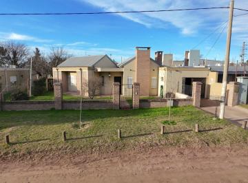 Quinta vacacional · 170m² · 3 Dormitorios · 1 Cochera · Casa Quinta Haití 280