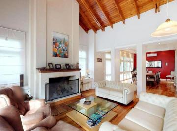 Casa · 430m² · 6 Ambientes · 4 Cocheras · Casa en Venta City Bell