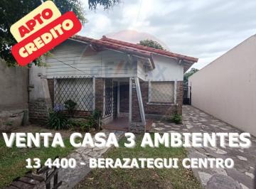 Casa · 93m² · 3 Ambientes · 2 Cocheras · Venta Casa con Jardin y Cochera Berazategui Centro