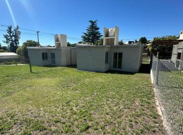 Casa · 67m² · 4 Ambientes · 1 Cochera · Venta Casa 2 Dormi en Villa Santa Cruz del Lago