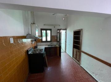 Casa · 111m² · 5 Ambientes · Venta Casa 3 Dorm Barrio Guemes a Reciclar
