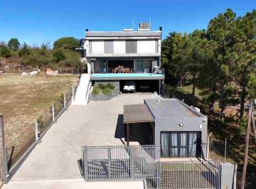 Casa · 460m² · 7 Ambientes · 6 Cocheras · Venta Casa 3 Dorm Costa Propia Dique Los Molinos