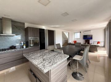 Casa · 268m² · 5 Ambientes · 2 Cocheras · Venta Casa 3 Dorm. Terrazas de La Villa