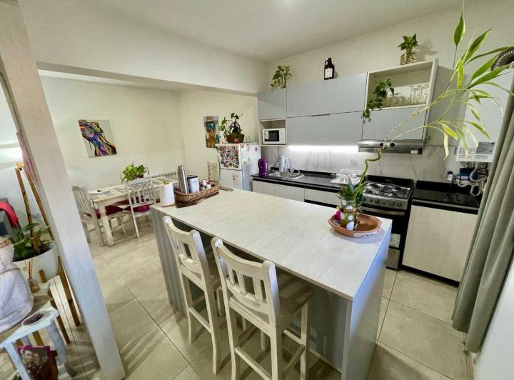 Casa · 88m² · 3 Ambientes · 1 Cochera